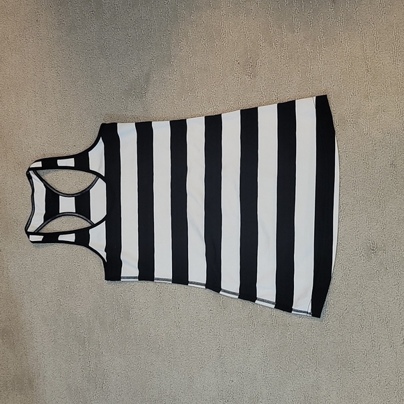 Lululemon Tank - Picture 1 of 2